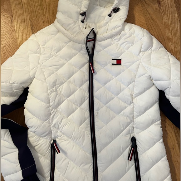 Tommy Hilfiger Trendy White Coat - Picture 3 of 6